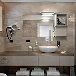 Caffe Maya Lejlighedshotel 4*