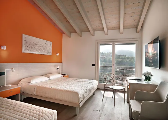 Caffe Maya Aparthotel Maslianico