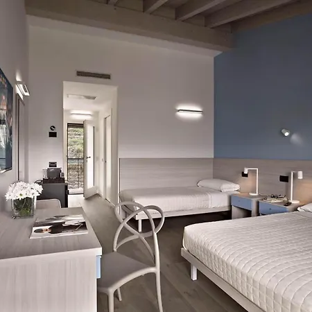 Caffe Maya Aparthotel