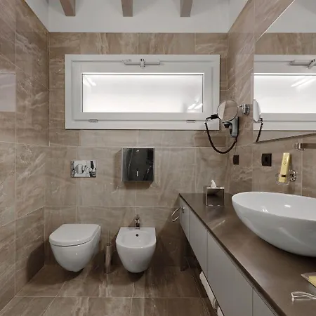 Caffe Maya Aparthotel Maslianico