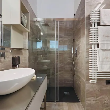 Apart-hotel Caffe Maya 4*