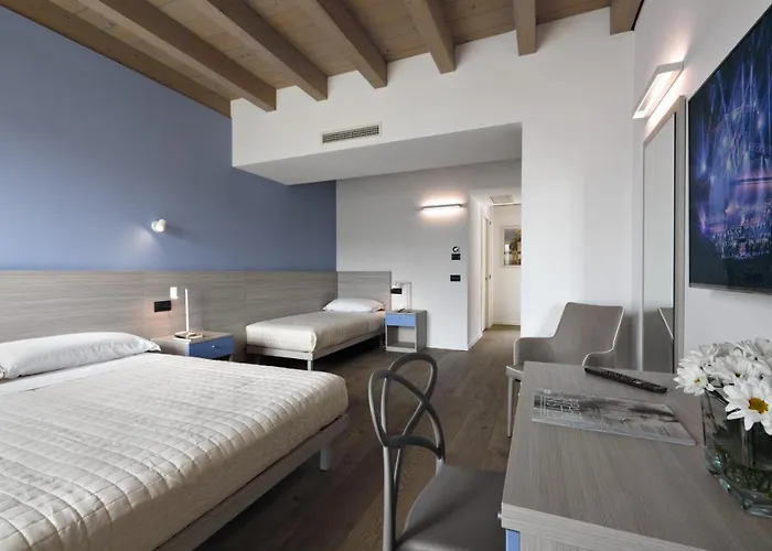 Caffe Maya Apart-hotel Maslianico