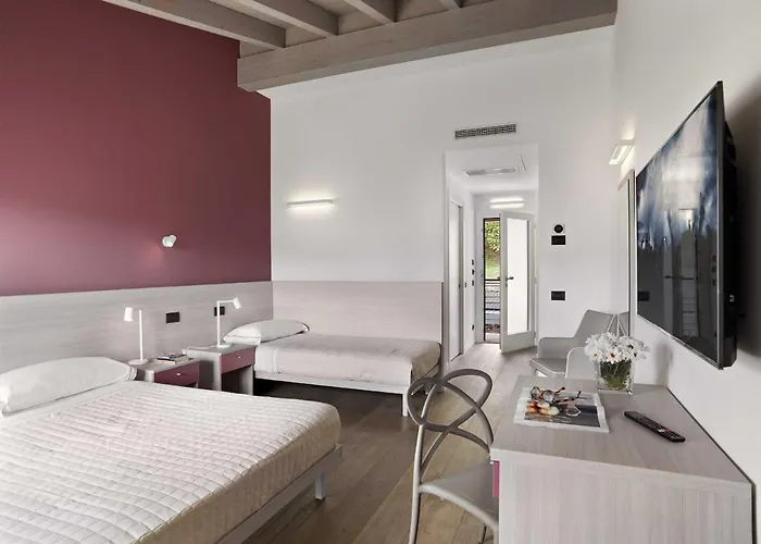 Caffe Maya Apart-hotel 4*